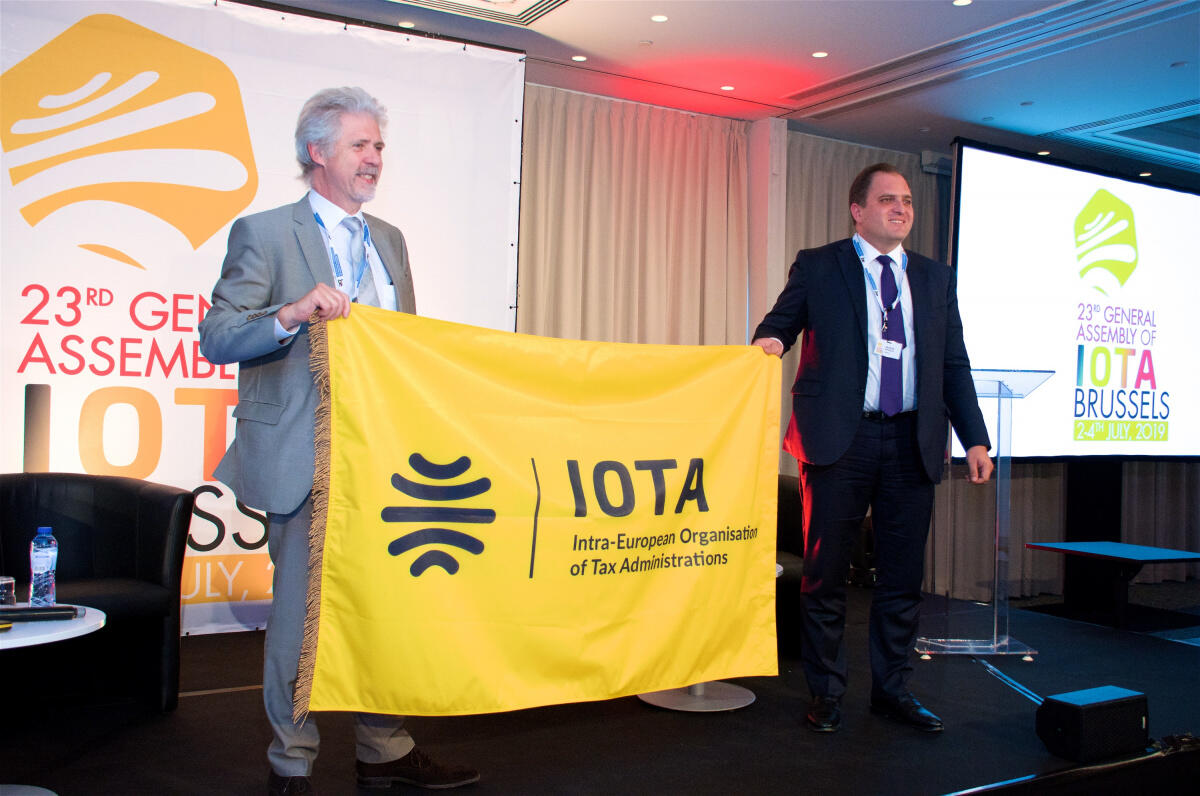 flag_new_pres_iota (1).jpg