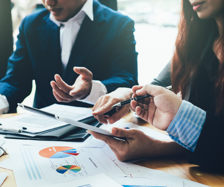 Internal Auditors - Feature component