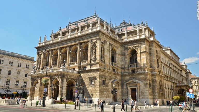 Transparency and Personalisation in the Delivery of e-Services: Online Taxpayer Account