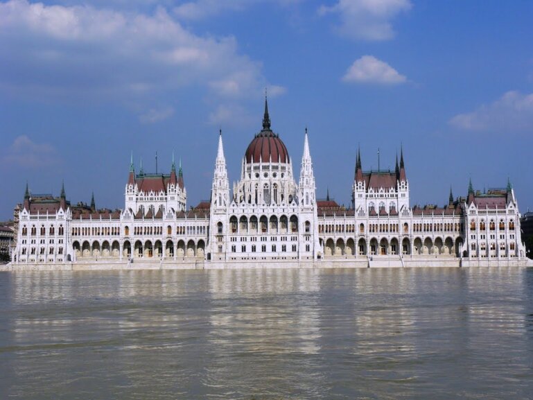 The Changing Landscape of Tax Service Providers: Instruments to Strengthen Tax Compliance (Joint OECD-IOTA workshop)