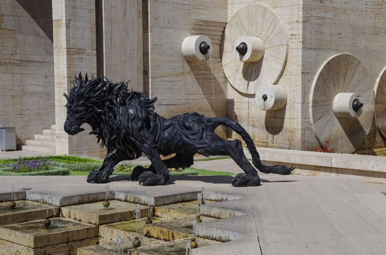 Tax Administration Strategies in a Changing Tax Service Landscape 